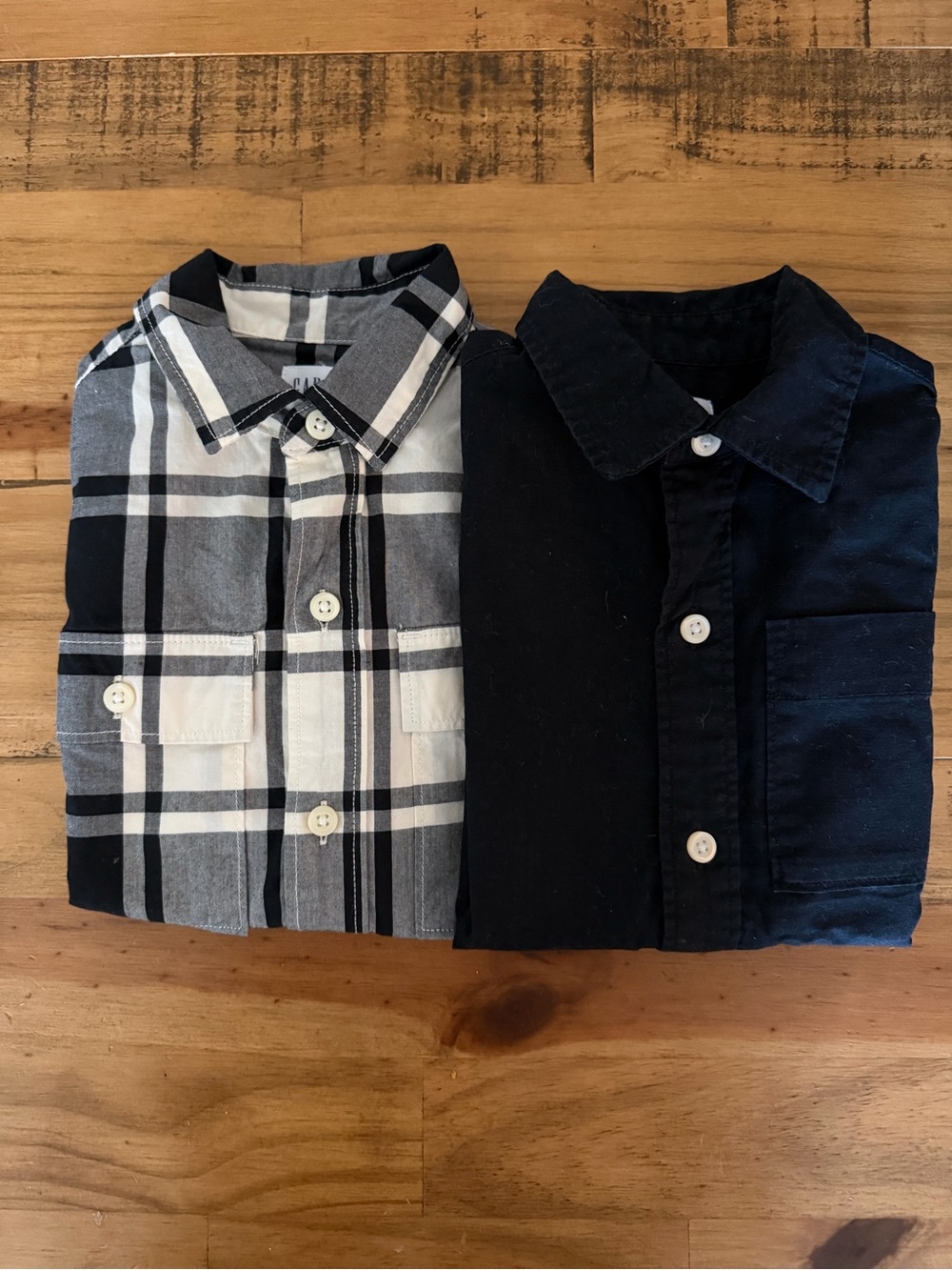 Kids Gap Black Button-Up Shirt & Black-White Plaid Shirt Duo size 4/5